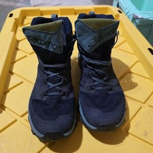 Salomon OUTline Mid-height GORE-TEX Women's Hiking Shoes